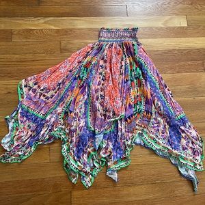 Pattern colorful skirt